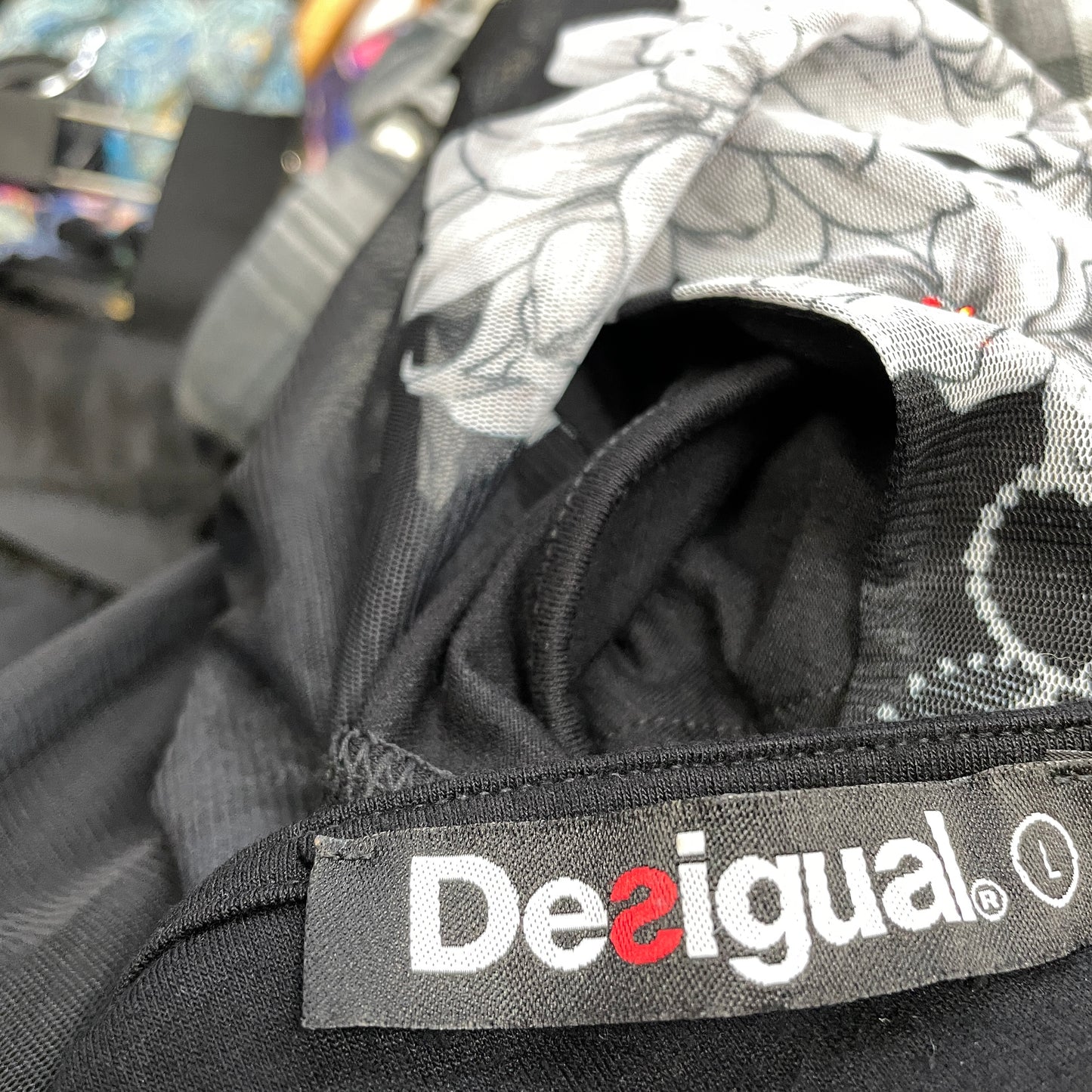 Елеганта рокля DESIGUAL