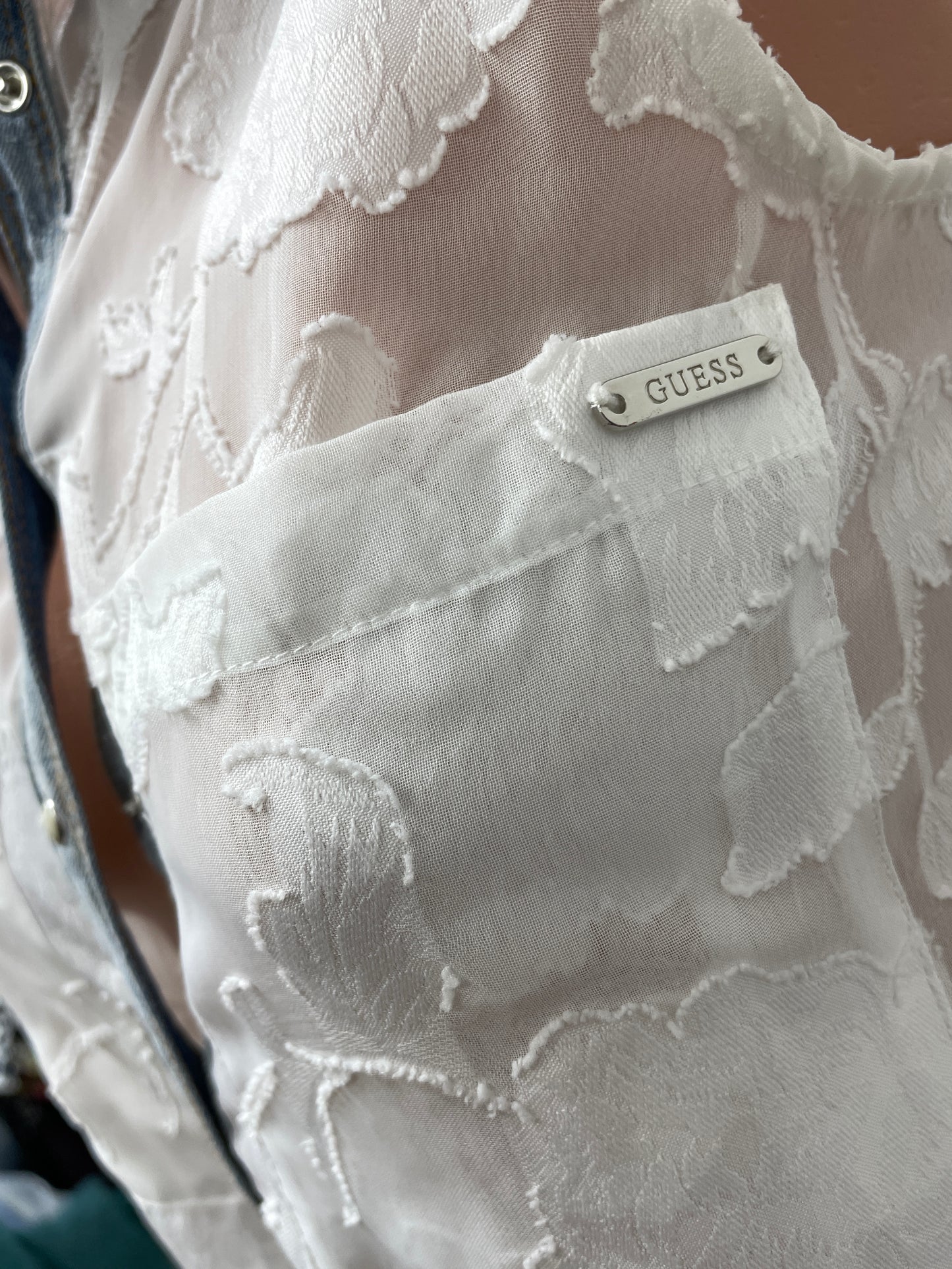 Дамски дантелен топ GUESS