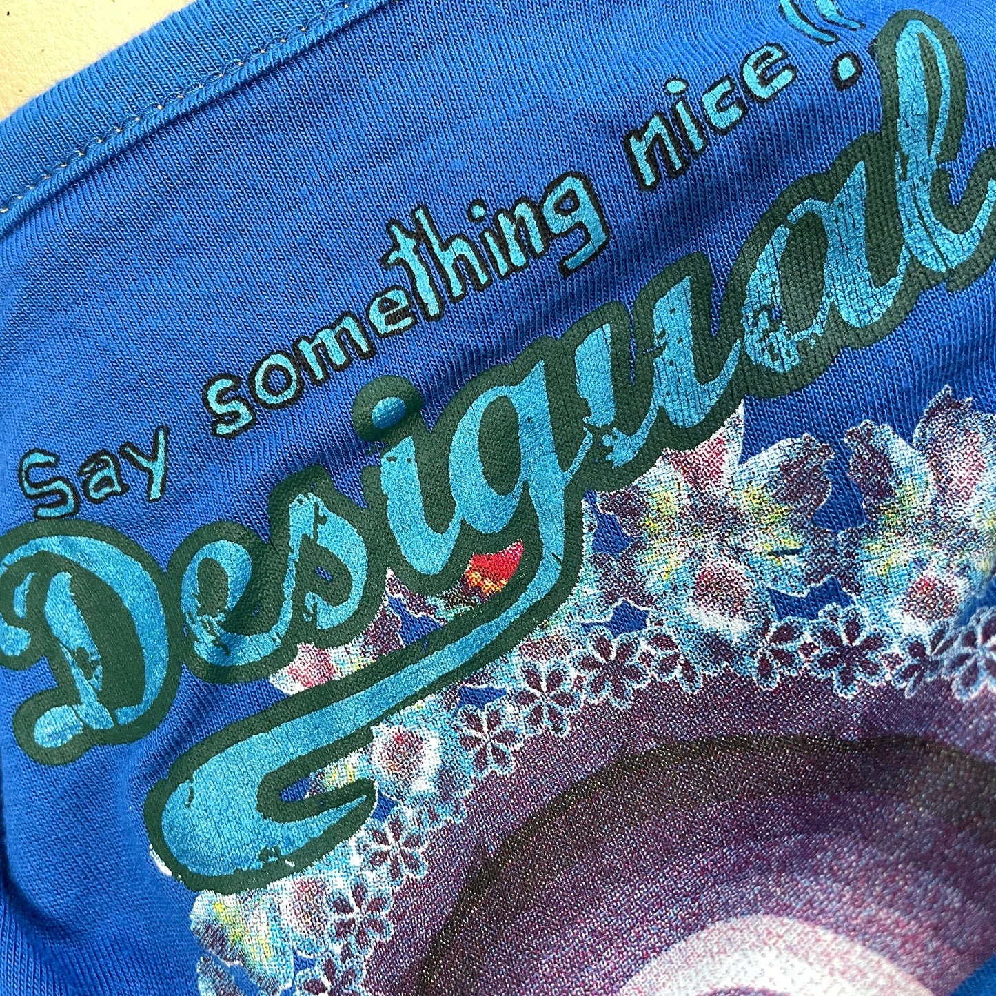 Ежедневна рокля DESIGUAL