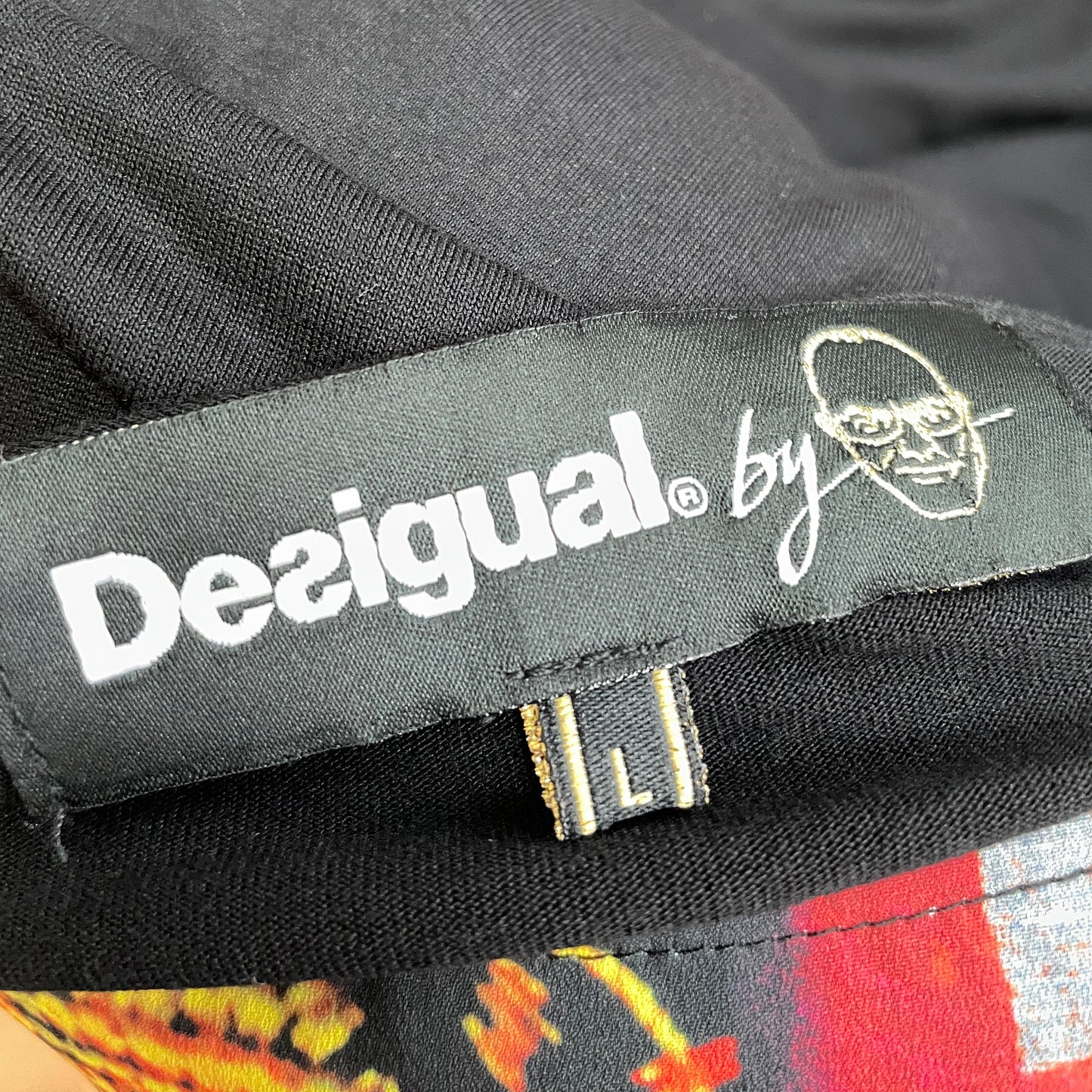 Дамски топ DESIGUAL