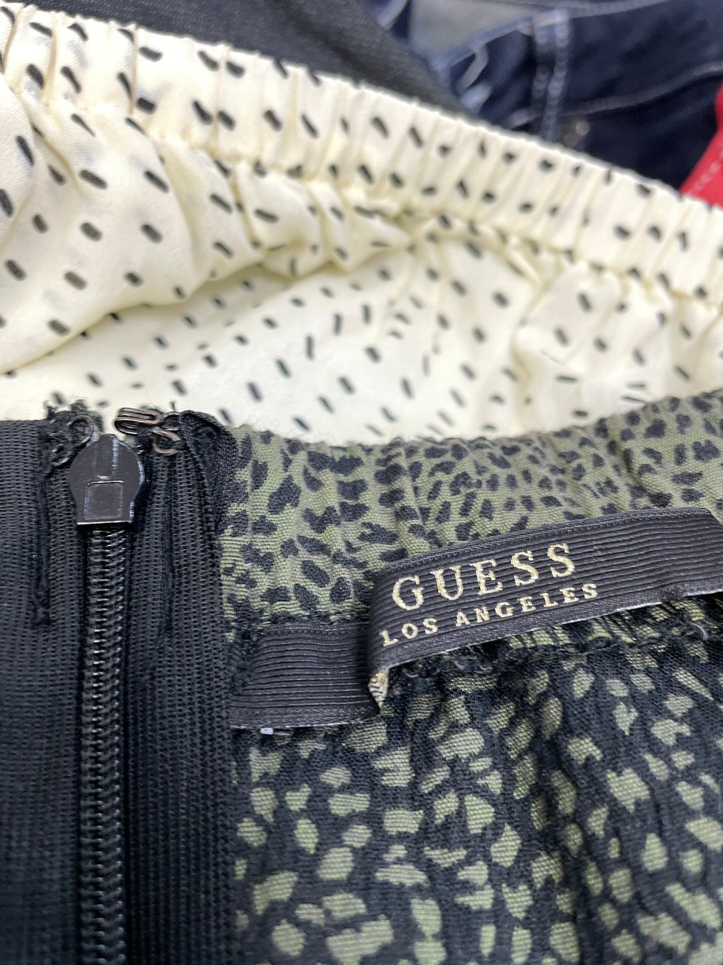Елегантен гащеризон GUESS