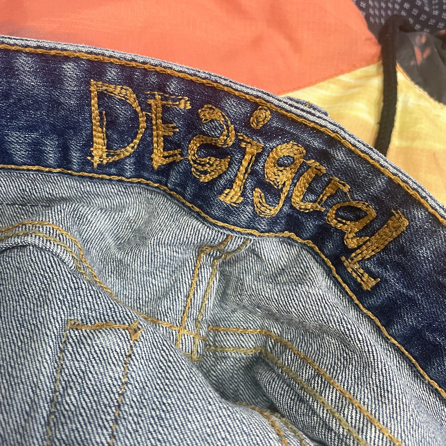 Мъжки дънки DESIGUAL