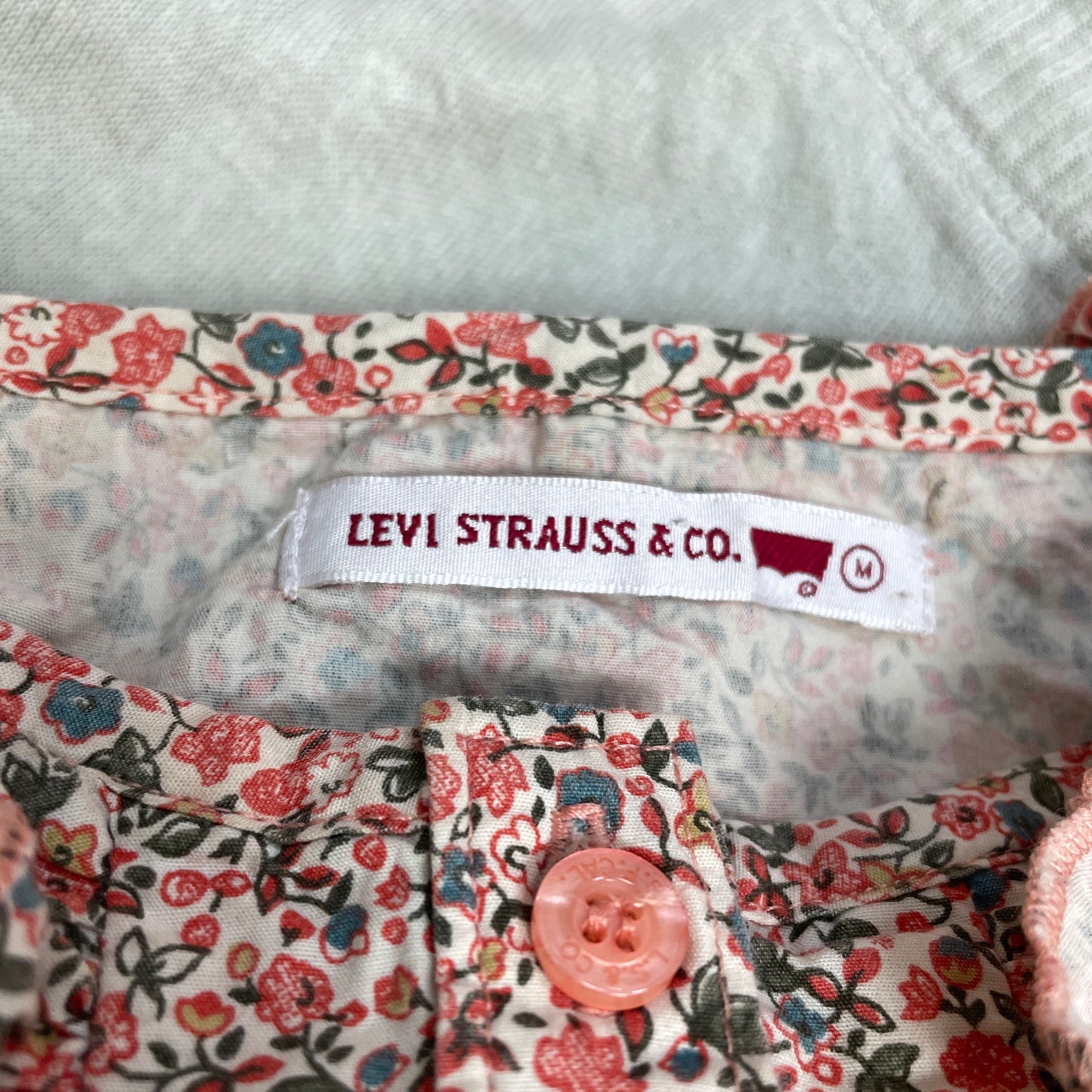 Летен топ LEVI'S