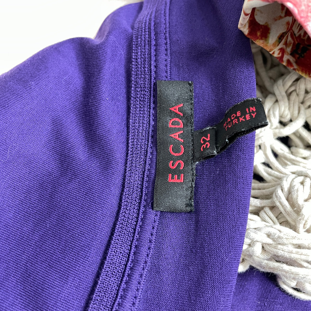 ESCADA винтидж тениска