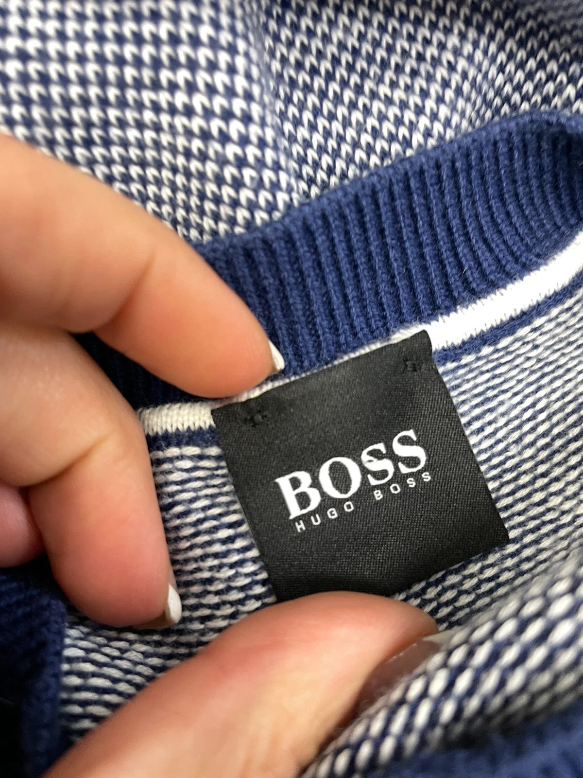 HUGO BOSS мъжки пуловер